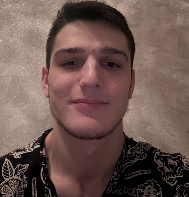  45801926  , 24 ,    