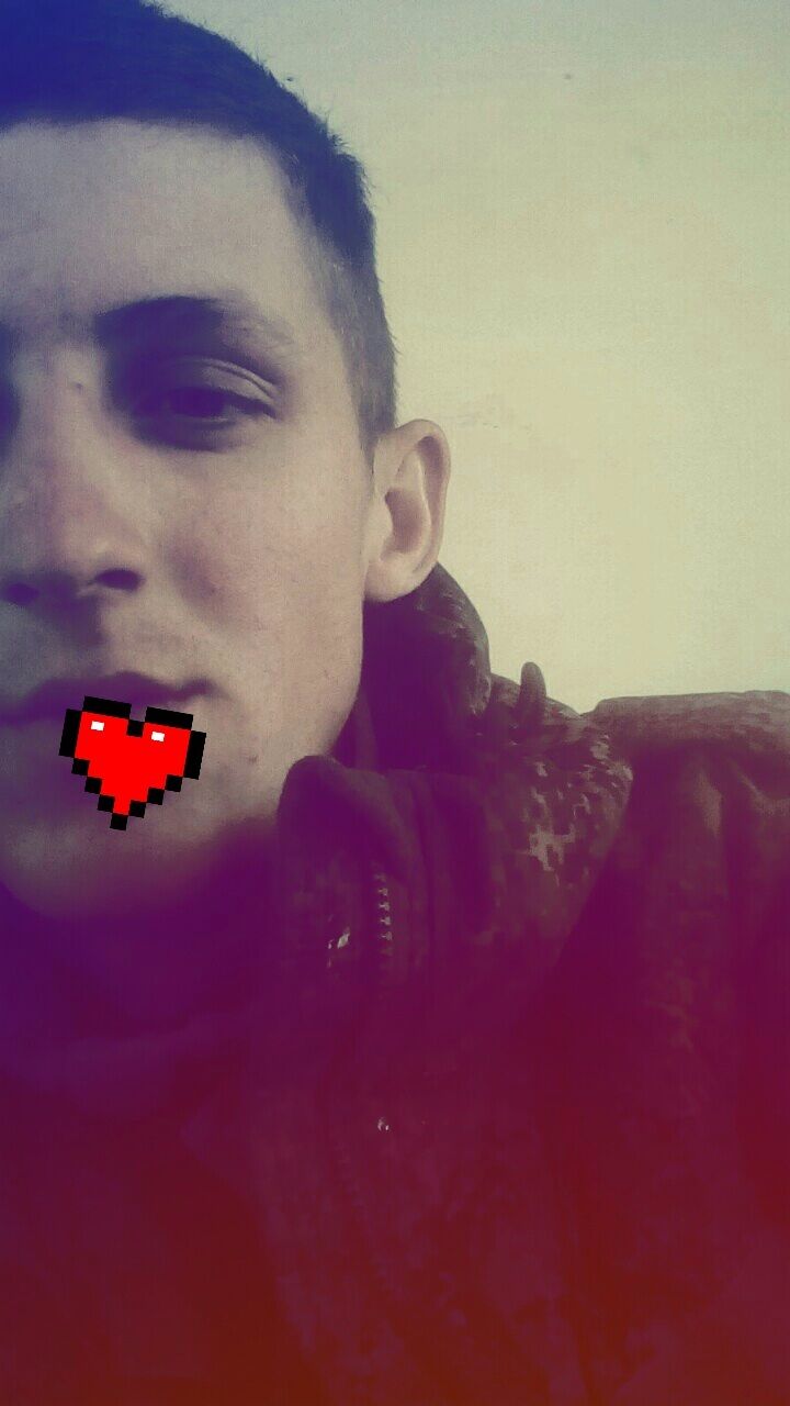  27987146  Alexander, 26 ,    