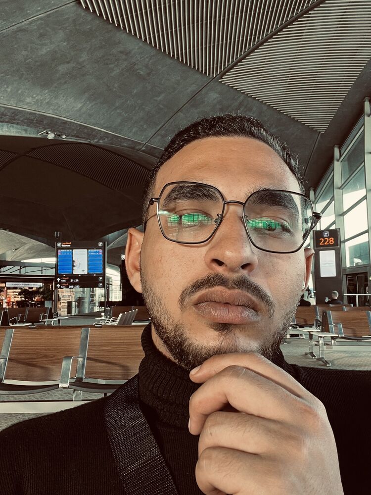  48115846  Mohammed, 22 ,    -