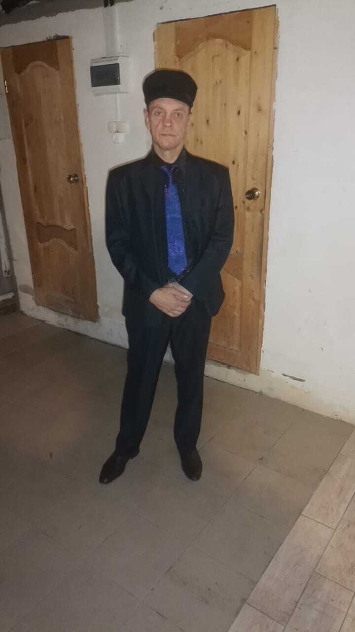  37780216  , 48 ,    