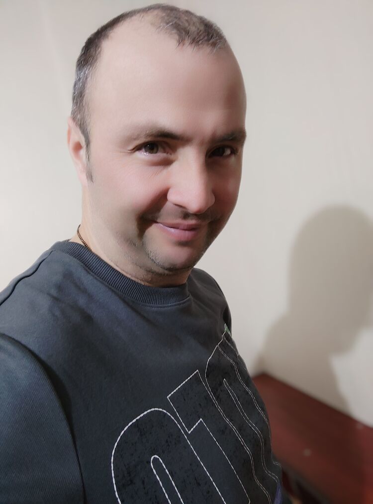  33522136  , 42 ,    