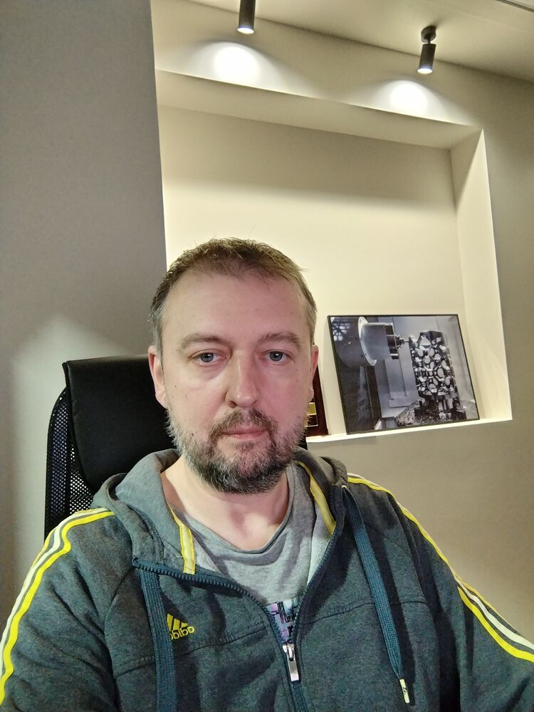 48383056  , 40 ,    