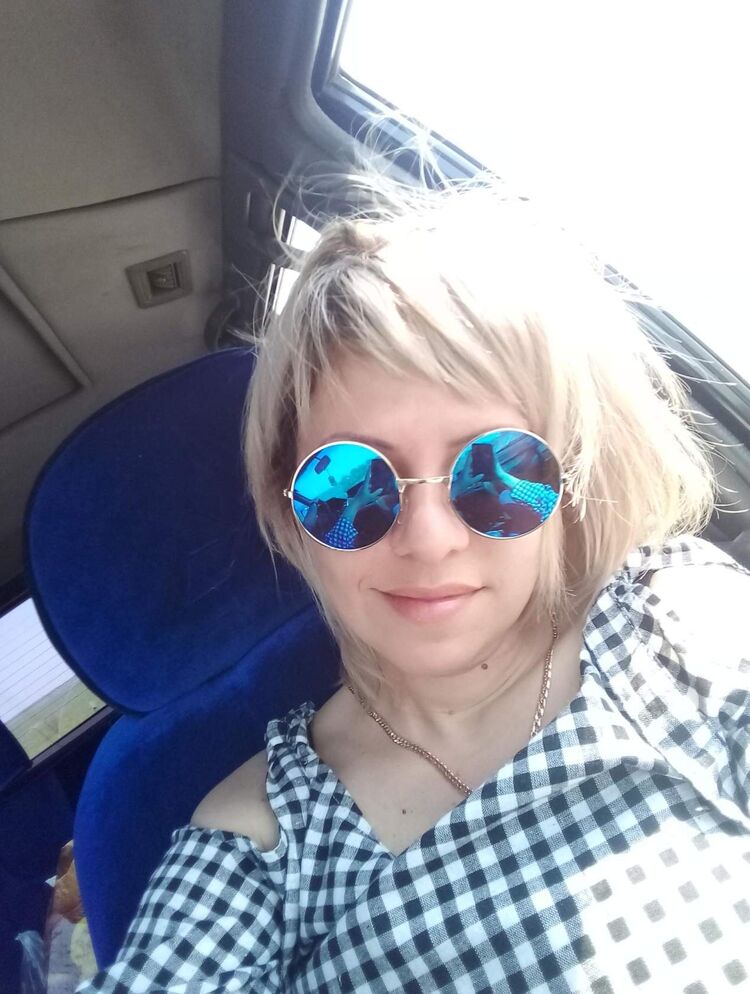  25774666  Tanya, 46 ,    