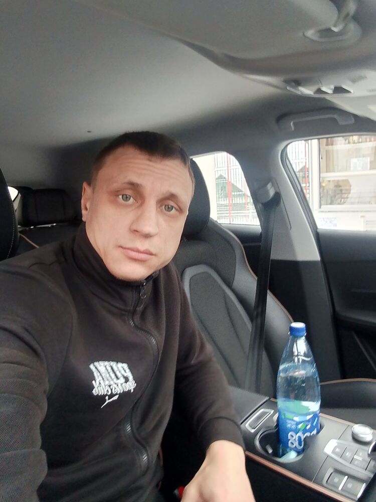  54788216  Ruslan, 32 ,    