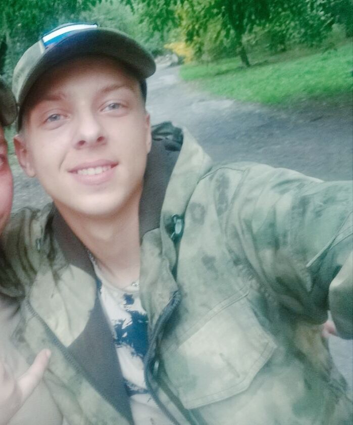  31969736  Vlad, 22 ,    