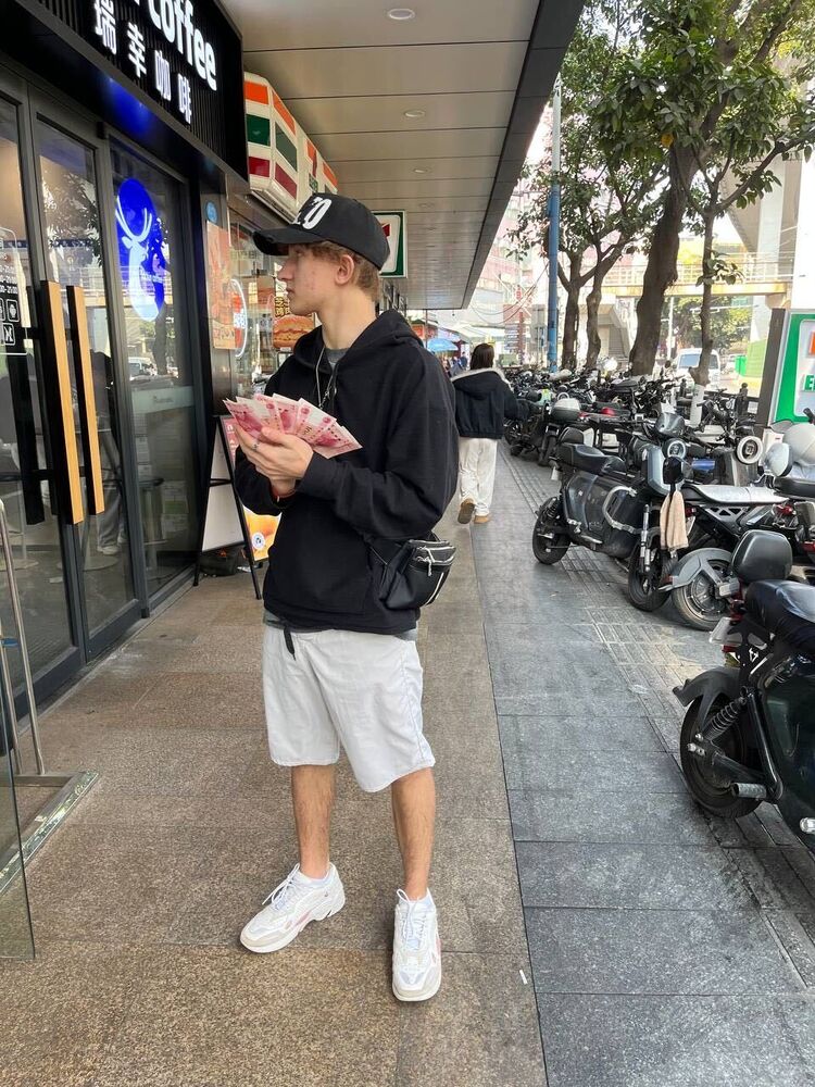 ���� 55690286 ������� ����, 32 ����, ���� ���������� � ������