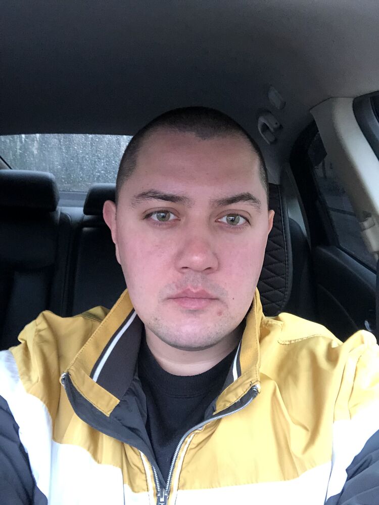  26099876  Roman, 35 ,    