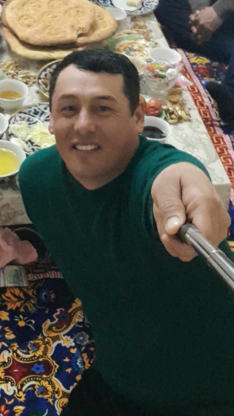  41104716  , 33 ,    