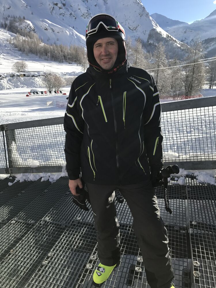  54477776  Egor, 56 ,    