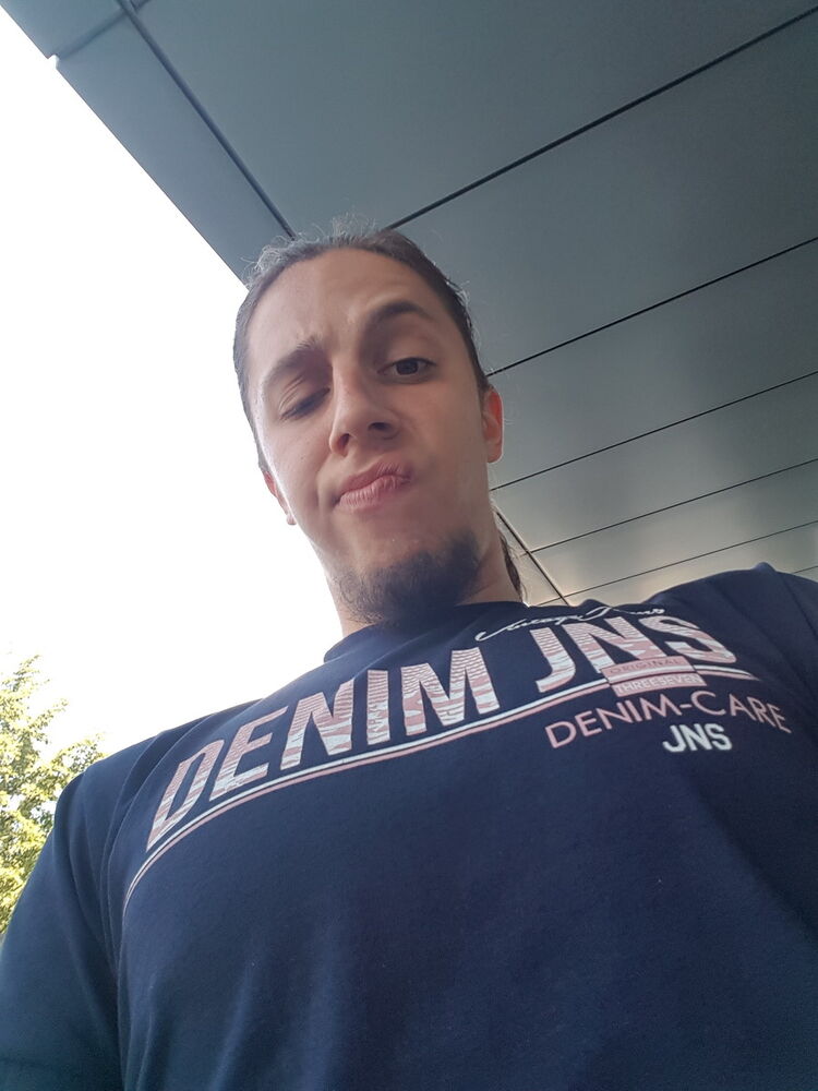  -,   Nikola, 28 ,   ,   , c 