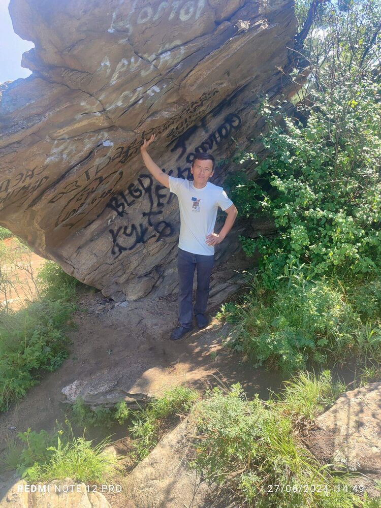  -,   Odiljon, 37 ,   ,   