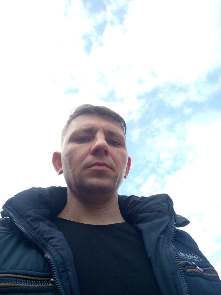  20837626  Vitek, 39 ,    