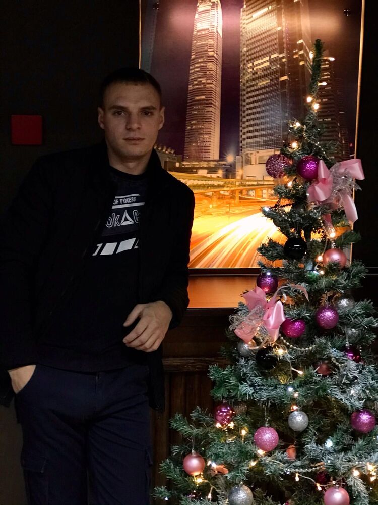 28284126  Leonidovich, 28 ,    -