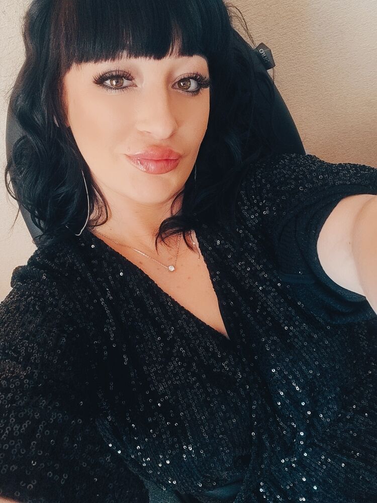  46830086  , 37 ,    