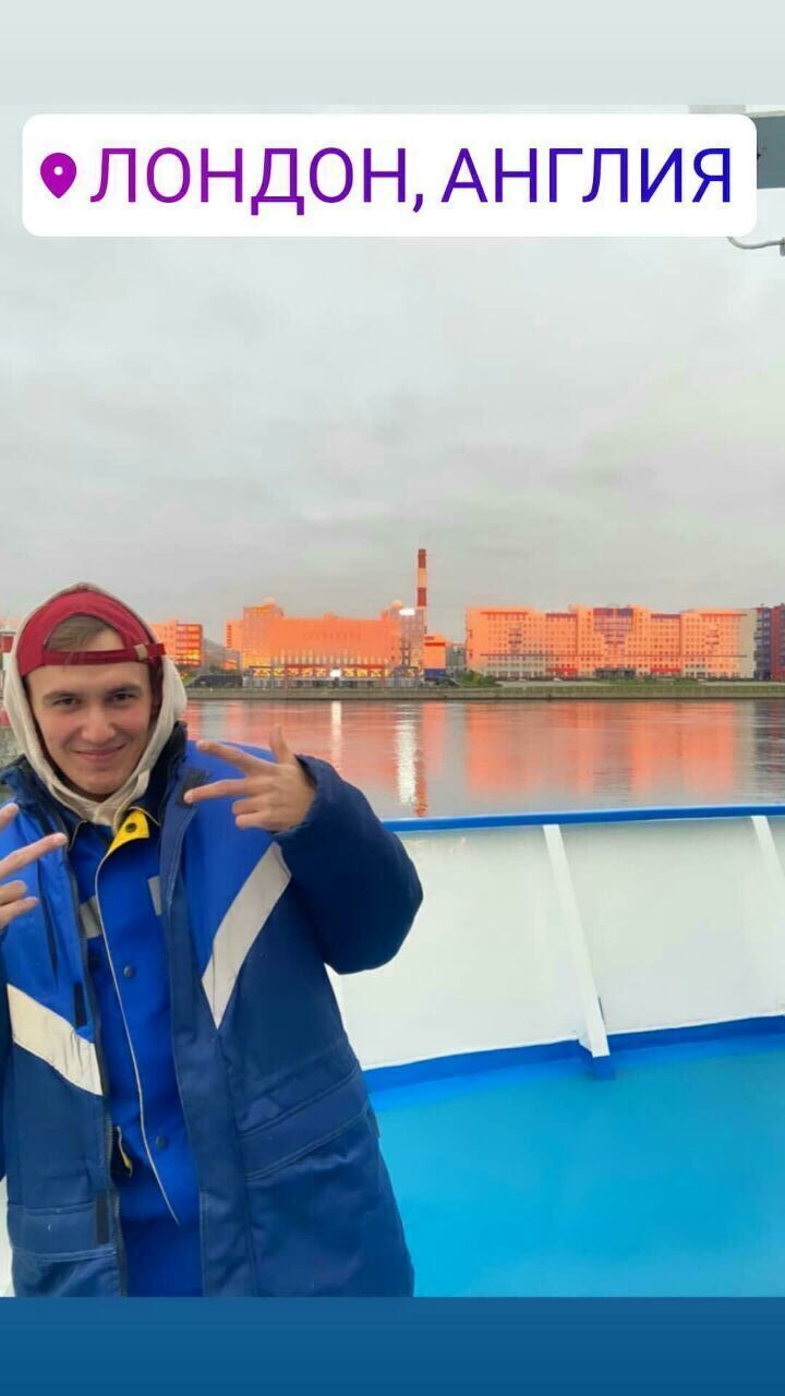  31129266  Ilya, 25 ,     