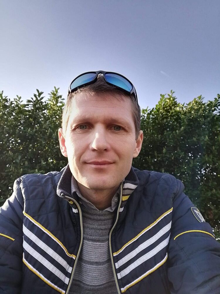  ,   Andrejus, 47 ,  