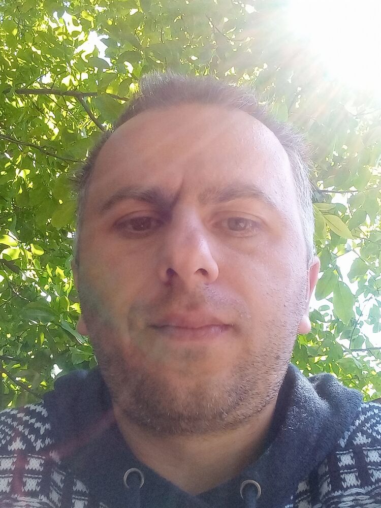  46692746  Levan, 35 ,    