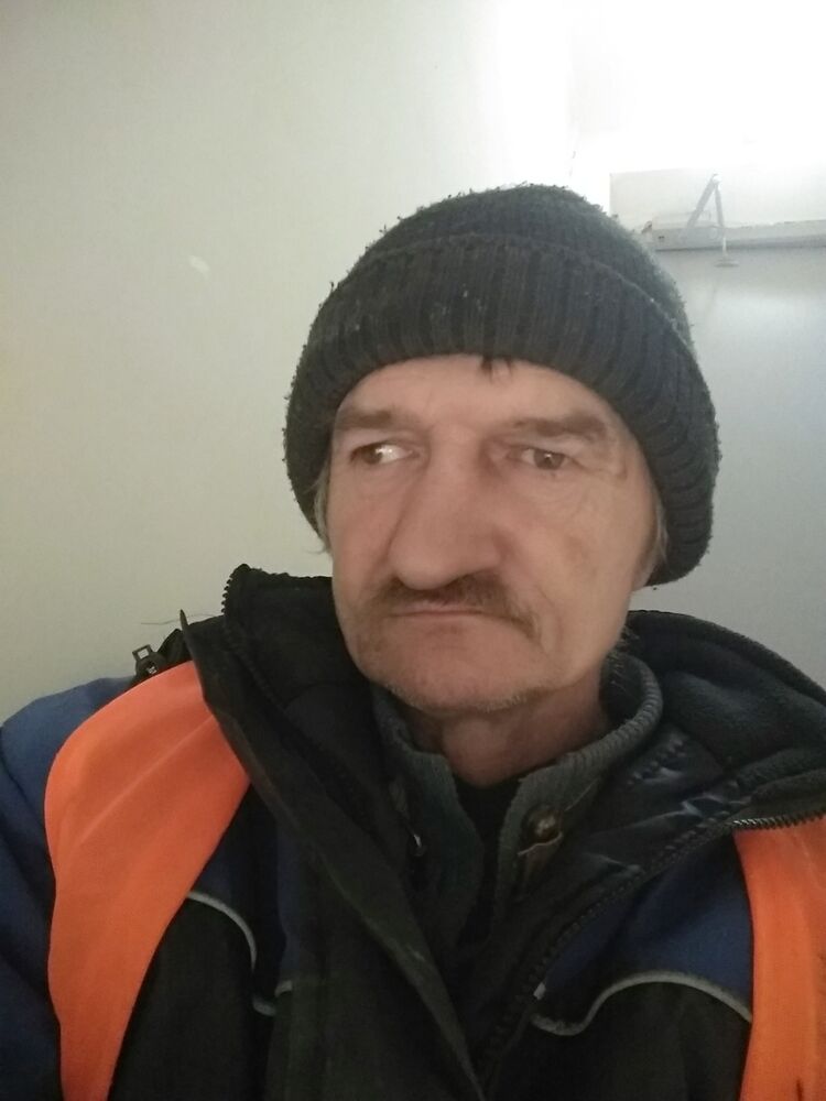  49581286  , 51 ,    