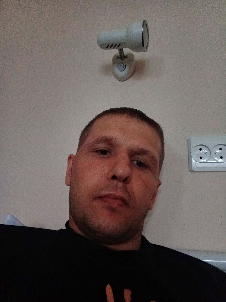  32117146  , 37 ,    