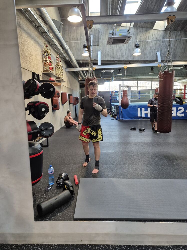  50116466  , 48 ,    Annemasse