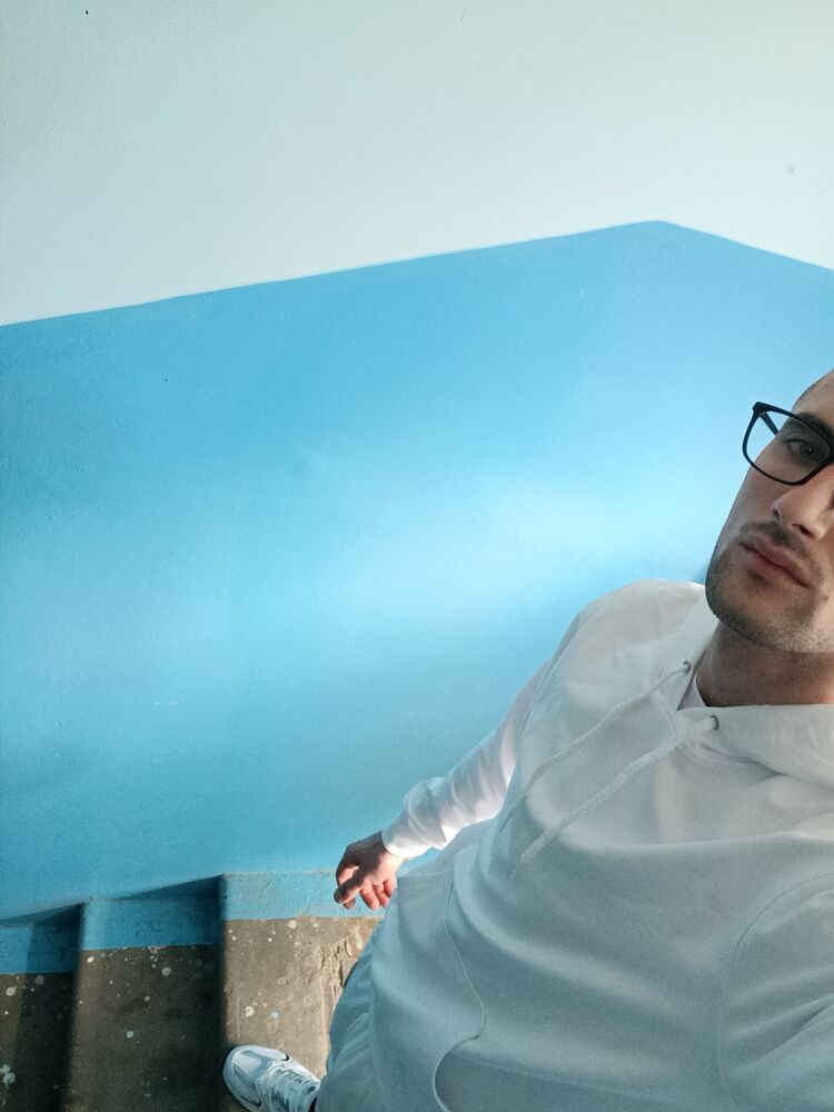  44050096  Toha, 31 ,    