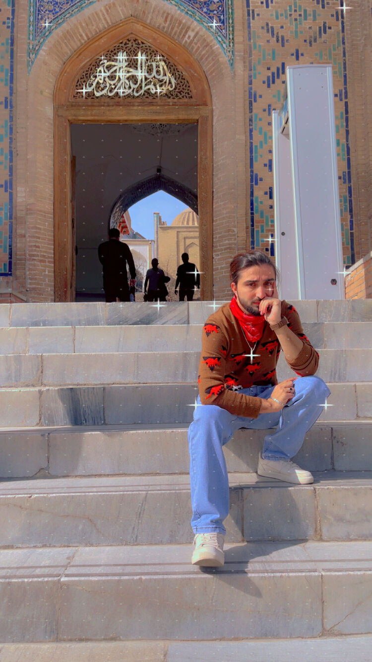  ,   Romeo, 27 ,   ,   