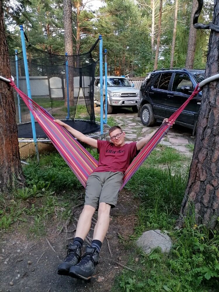  ,   Zakhar, 25 ,   ,   , c , 