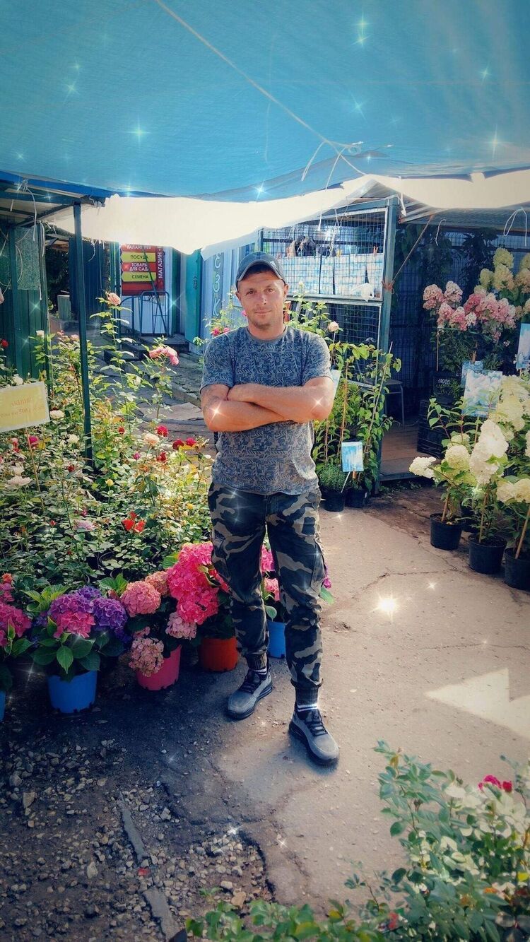  52232166  Lahke, 44 ,    