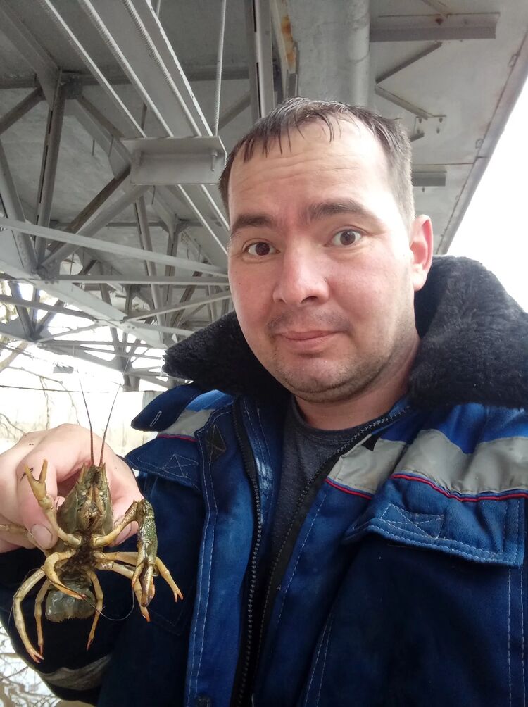  32273836  Aydarik, 35 ,     