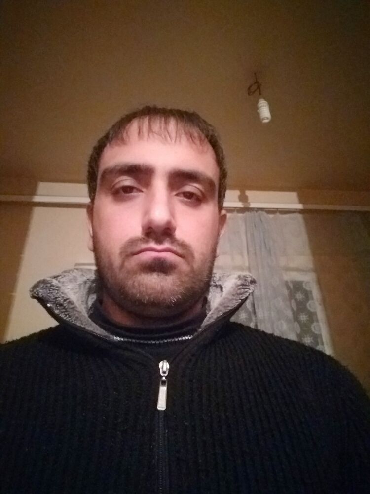  17589306  Karen, 41 ,    