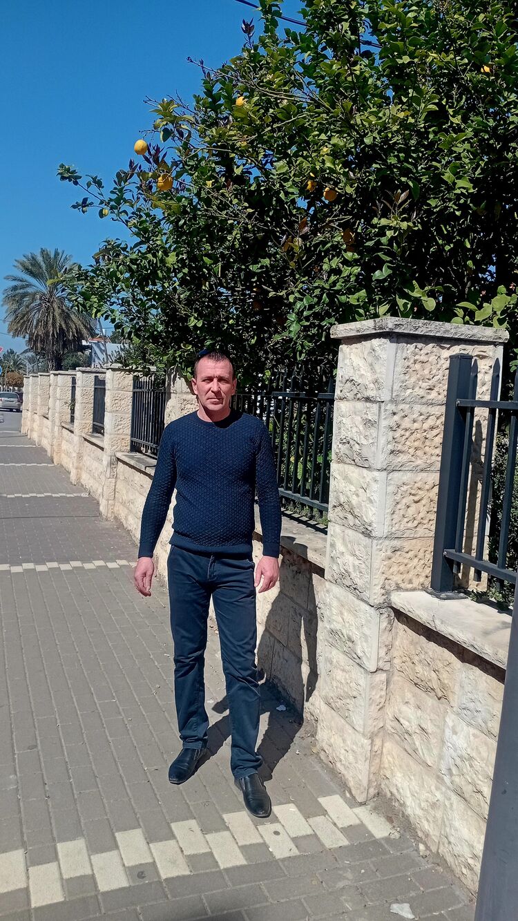  49972126  , 40 ,    Azor