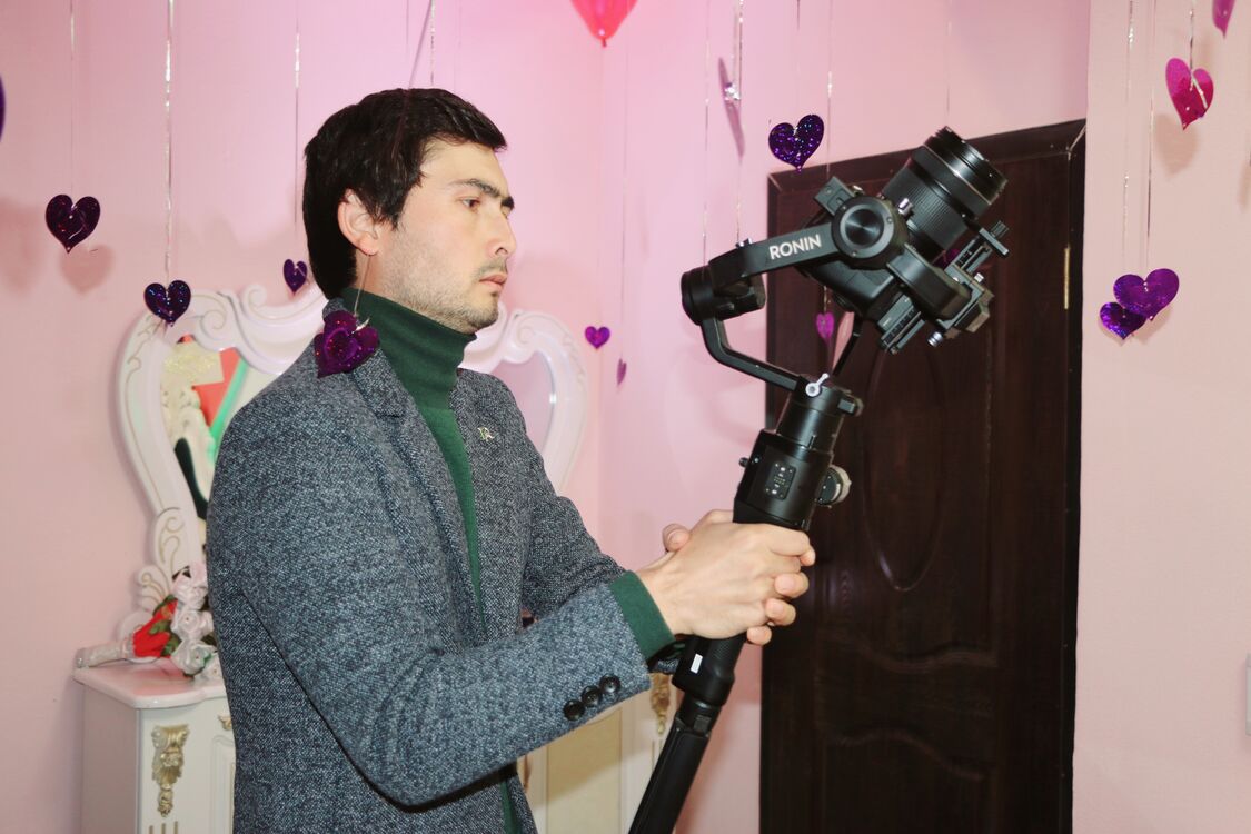  ,   DOSTON, 27 ,   ,   