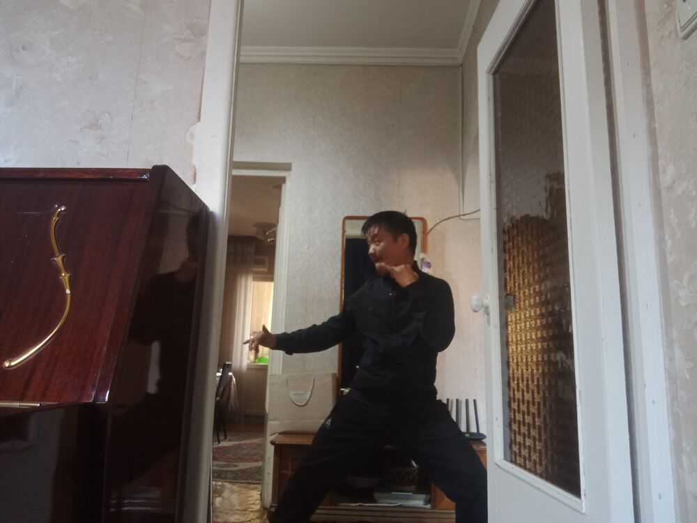  ,   Denis, 44 ,     
