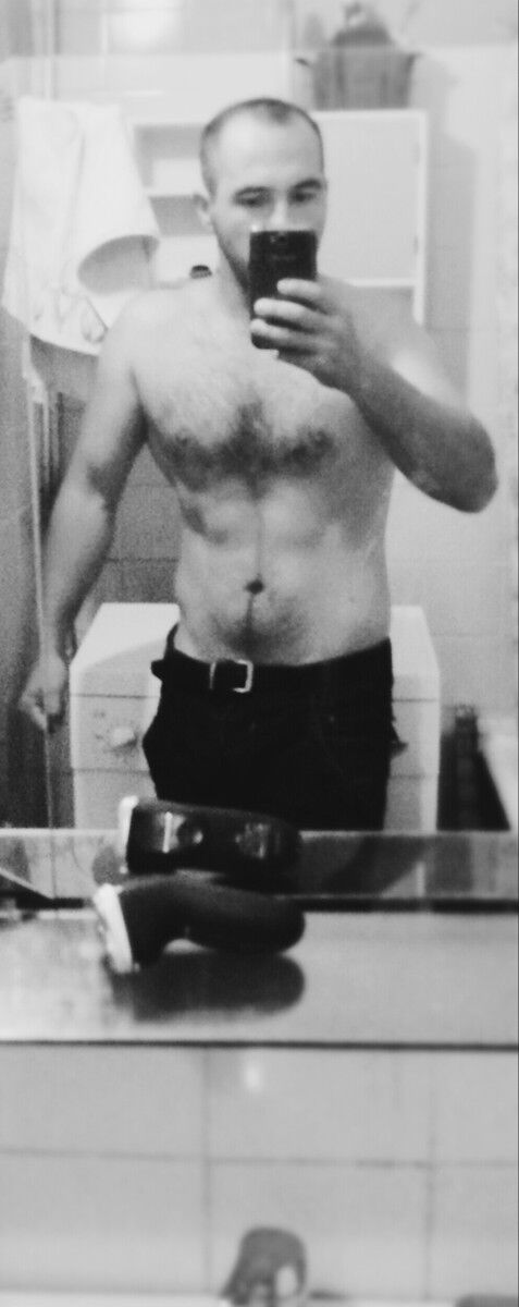  8448666  Bullat, 39 ,    -