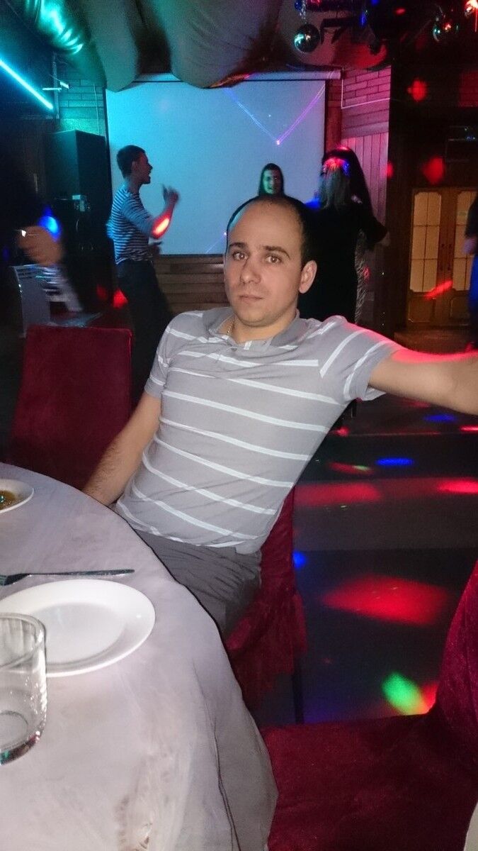  ,   Maks, 35 ,     , c 