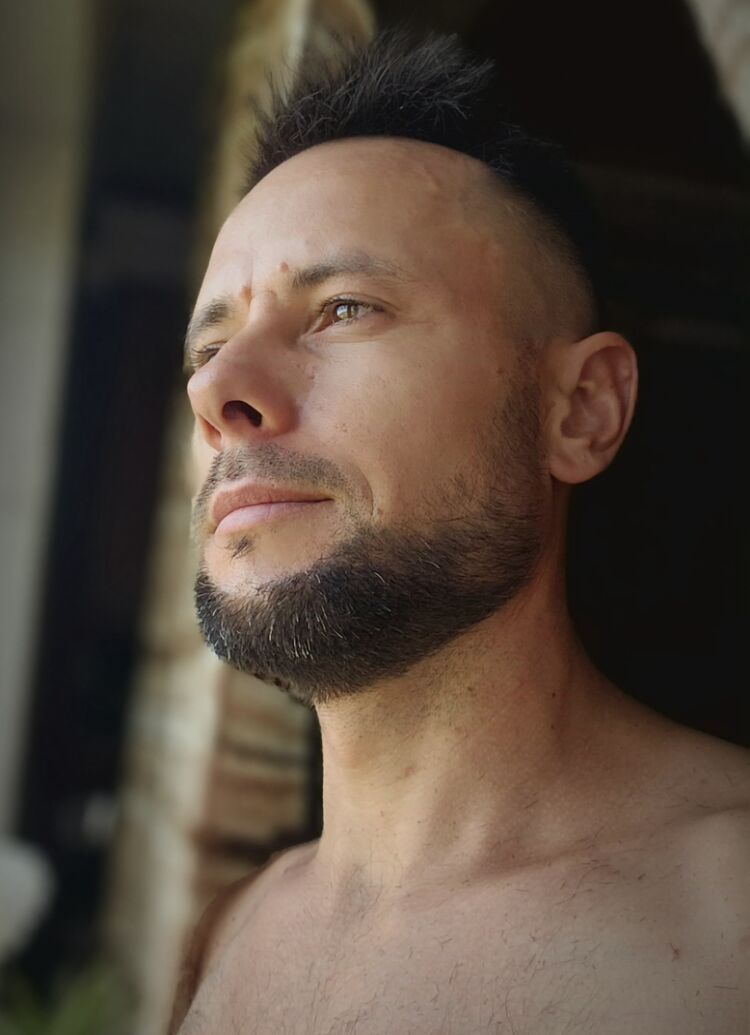  47540826  Nicolai, 39 ,    