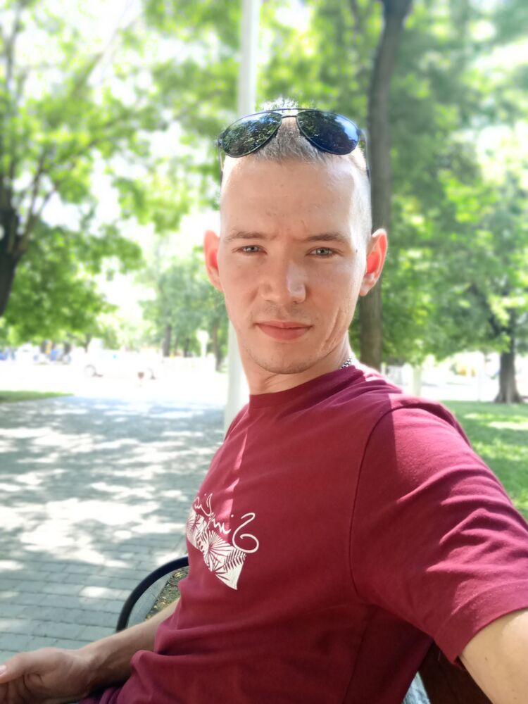  ,   Ivan, 31 ,   ,   
