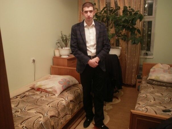  5507586  Yuriy, 33 ,    