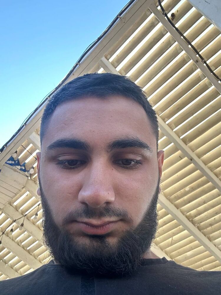  37290326  , 24 ,    