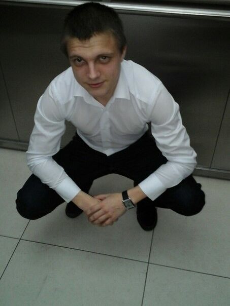  5833916  Artem, 30 ,    