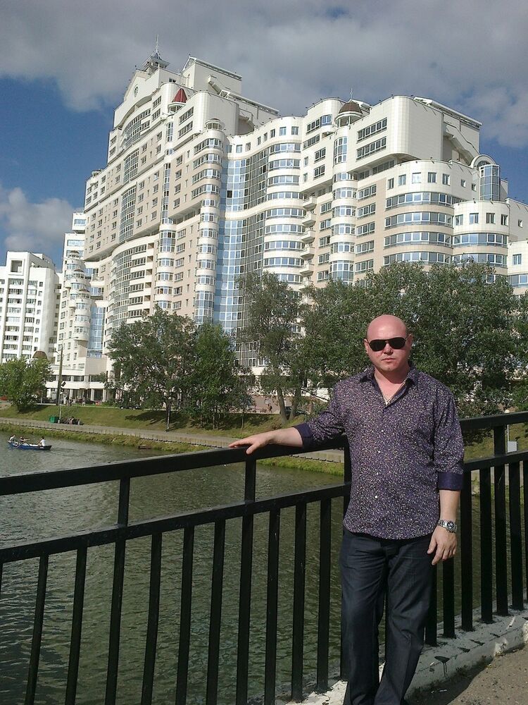  4439436  Alexander, 48 ,    