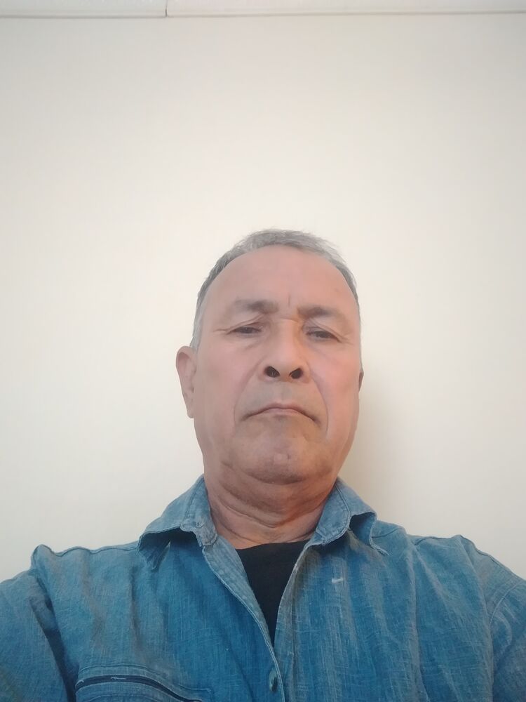  24336276  Murad, 65 ,    