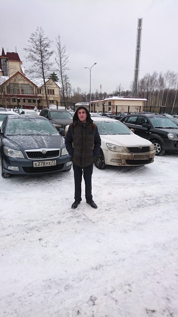  8972246  Andrey, 37 ,    