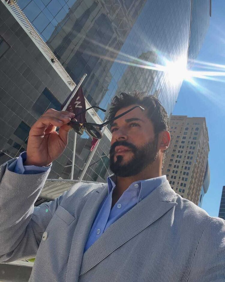  ,   BurakOzcivit, 41 ,   ,   , c 