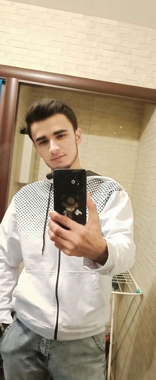  53956246  Yusuf, 26 ,    