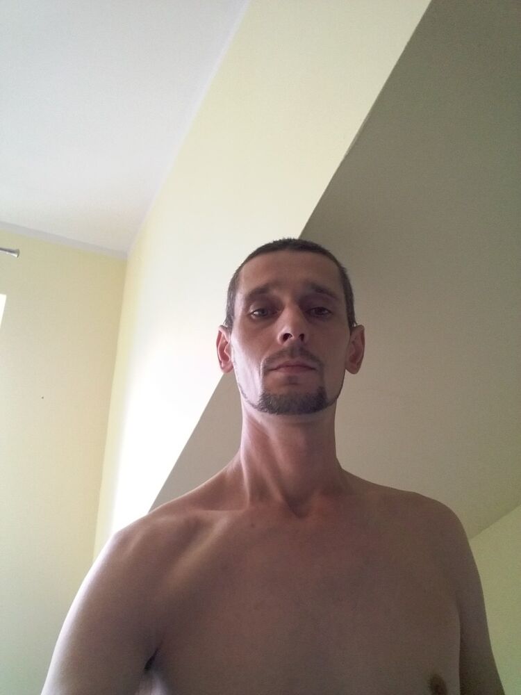  ,   Ihor, 40 ,   ,   , c 