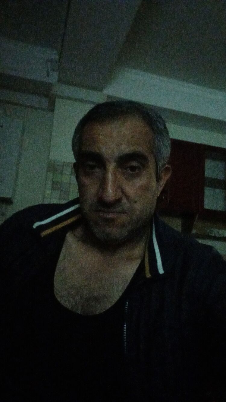  34143096  Samir, 44 ,    