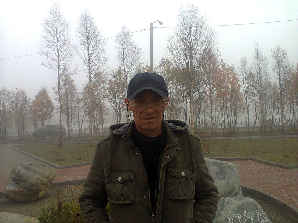  18521156  Vlad, 58 ,    