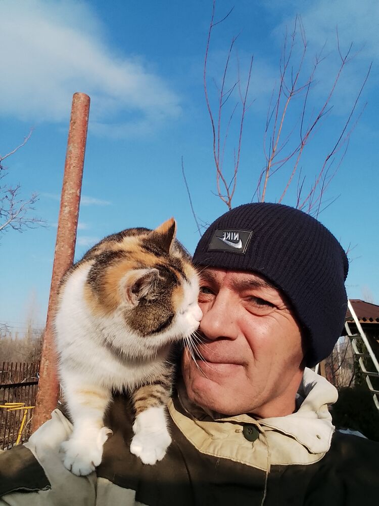  ,   Ruslan, 55 ,   ,   