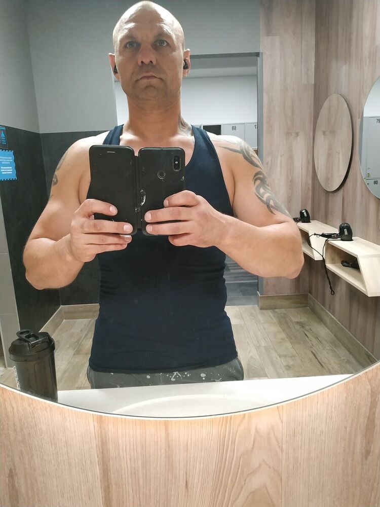 21383996  , 39 ,    